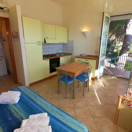 Emilia Appartments شقة *